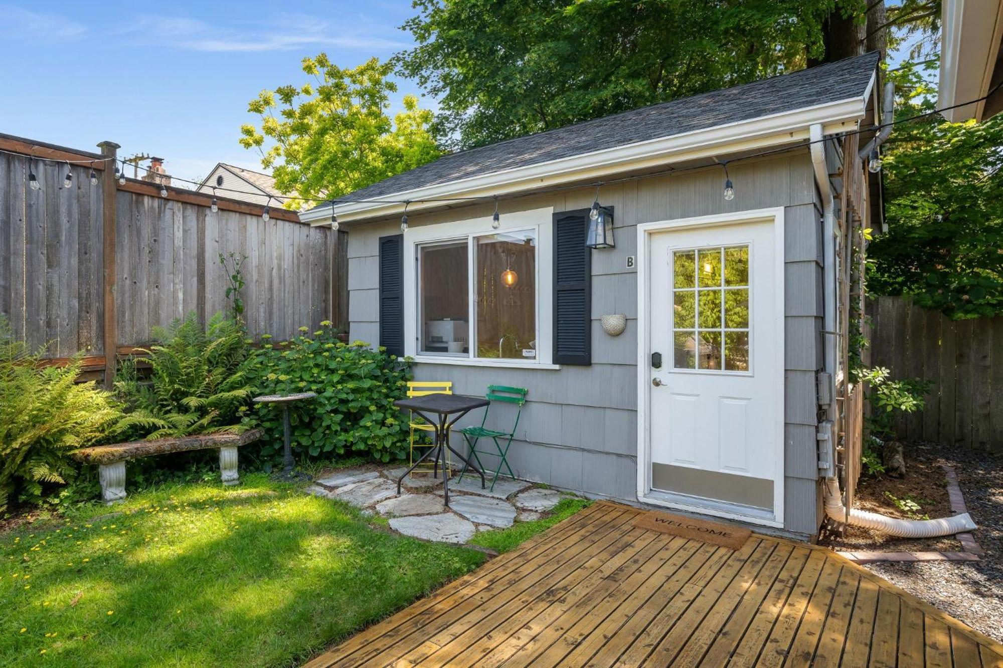 Ballard Cozy Holiday home Seattle